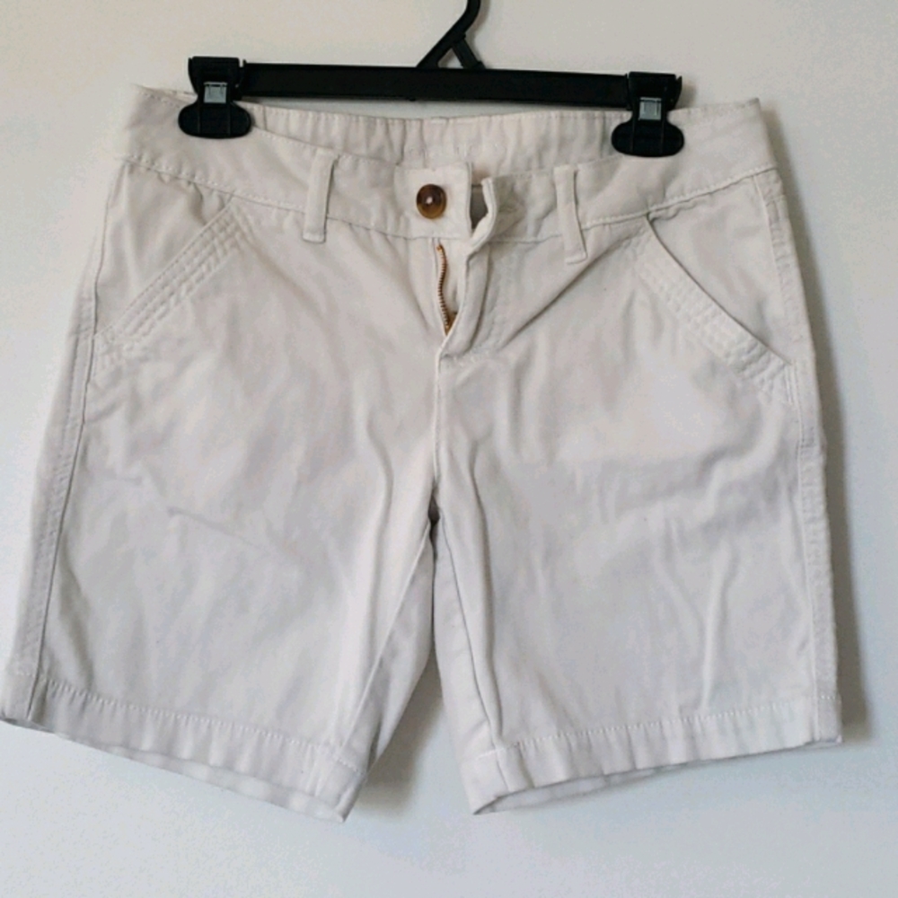 Maurice brand womens shorts 3/4